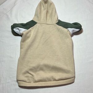 Top Paw hoodie size medium